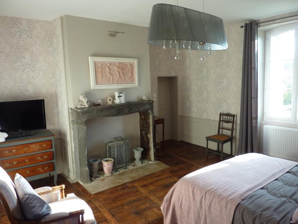 La Bromontoise Chambres D'Hotes Pontgibaud Phòng bức ảnh